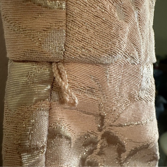 NWT Eliza J Jacquard Tulip Blush and Gold Dress Size 8 ** please read no belt - Picture 4 of 11